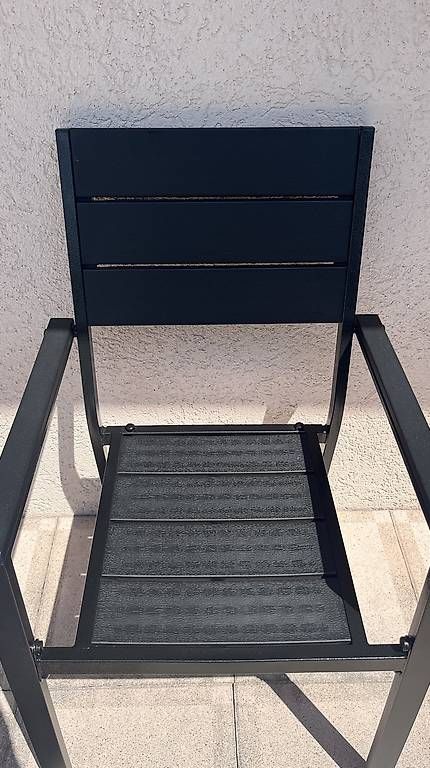 Sedie: Douze chaises de terrasse neuves – Usato da Develier venduto da acre 1