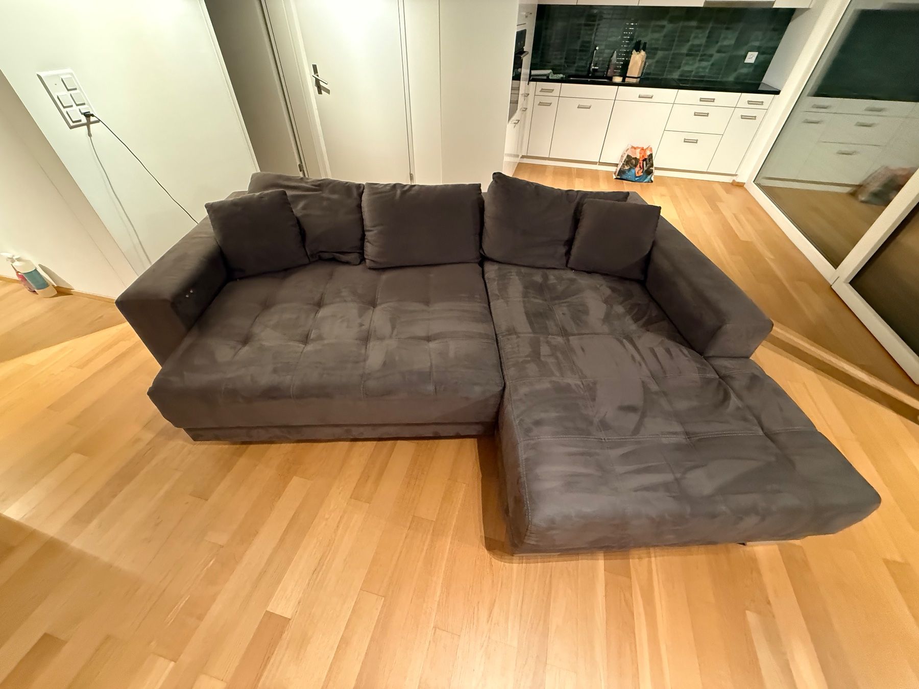 Divani: Braunes Sofa mit elektrischer Vorziehfunktion – Usato da Urdorf venduto da djadin96 4