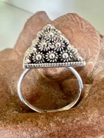 Rarität: Vintage Ring Silber 925 mit Pyramide im Blütendekor