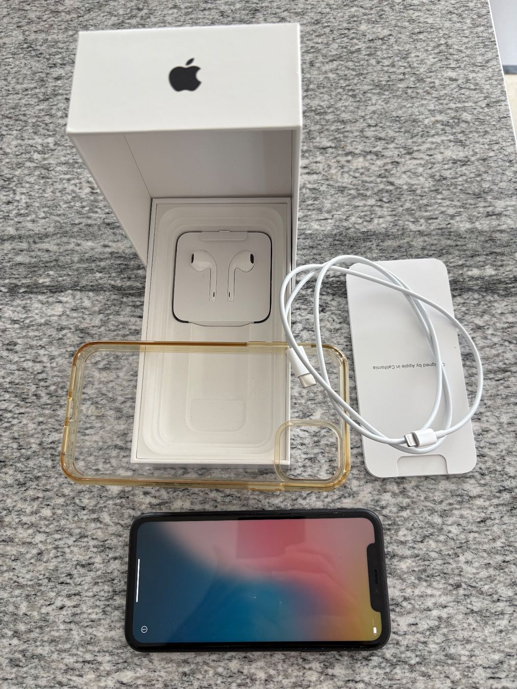 Apple Telefoni cellulari / Smartphones: iPhone 11,schwarz, 128 GB – Usato da Boll venduto da Hul6 1