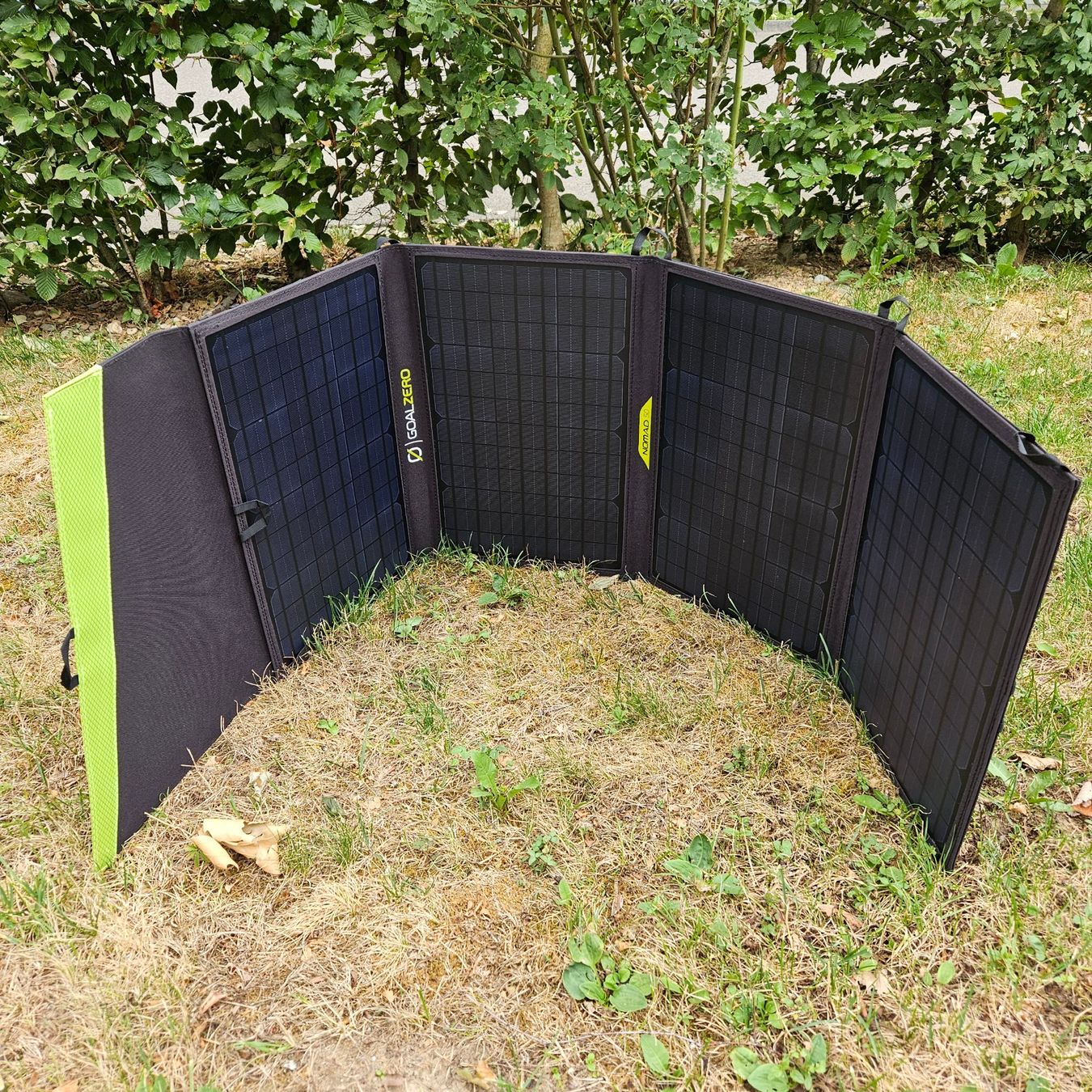 Goal Zero Solargeräte und Solarprodukte: Solarpanel Nomad 50 von Goal Zero – Gebraucht aus Rafz von Buchwerkstatt 2