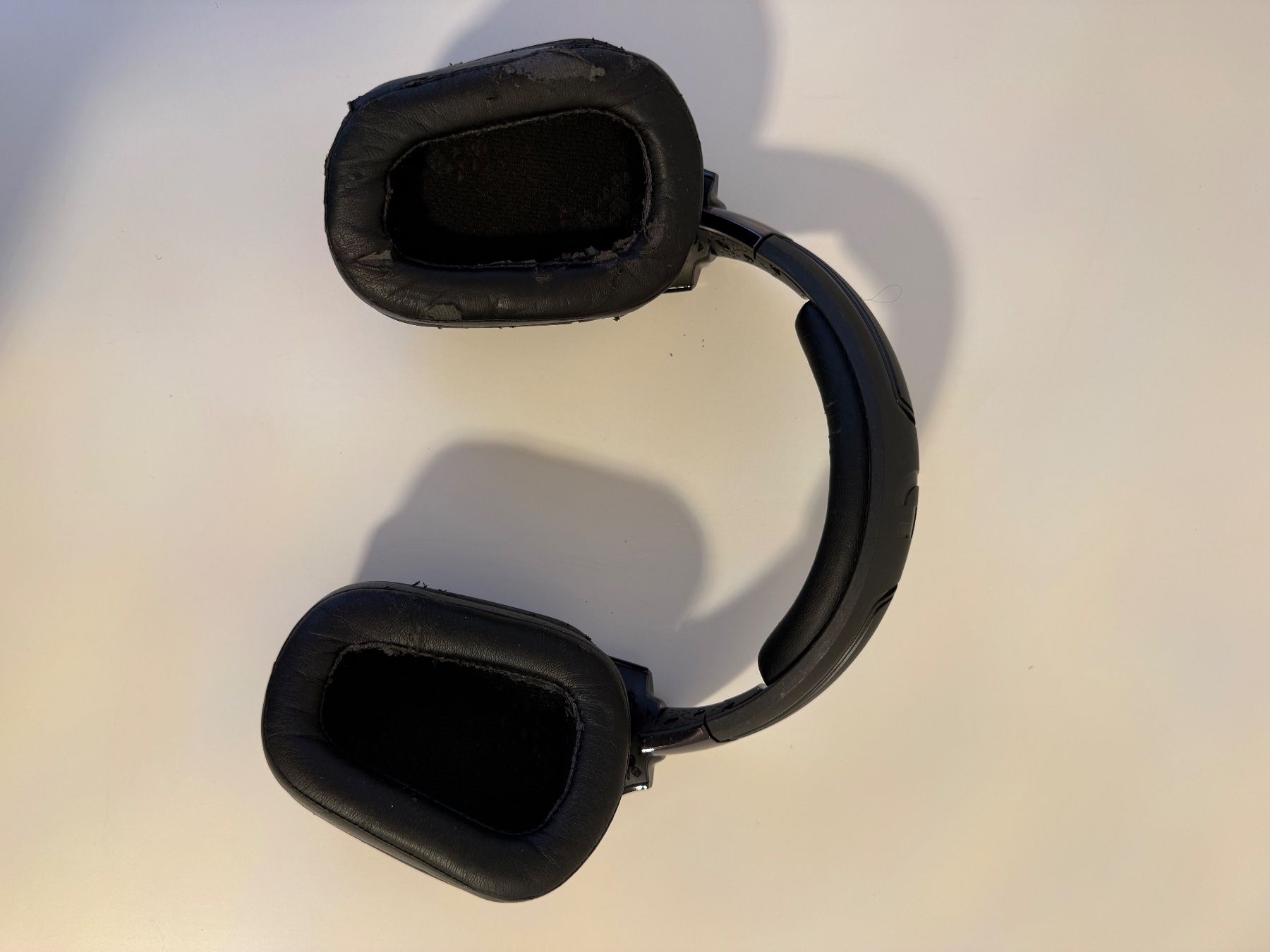 Logitech Casques audio: Logitech G935 Wireless Gaming Headset – Défectueux à Genève par ali_5msd 2