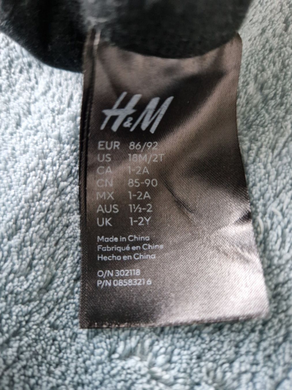 H&M Guanti: Wasserabweisende Fäustlinge grösse 86/92 – Usato da Heimberg venduto da Eleanor20 2