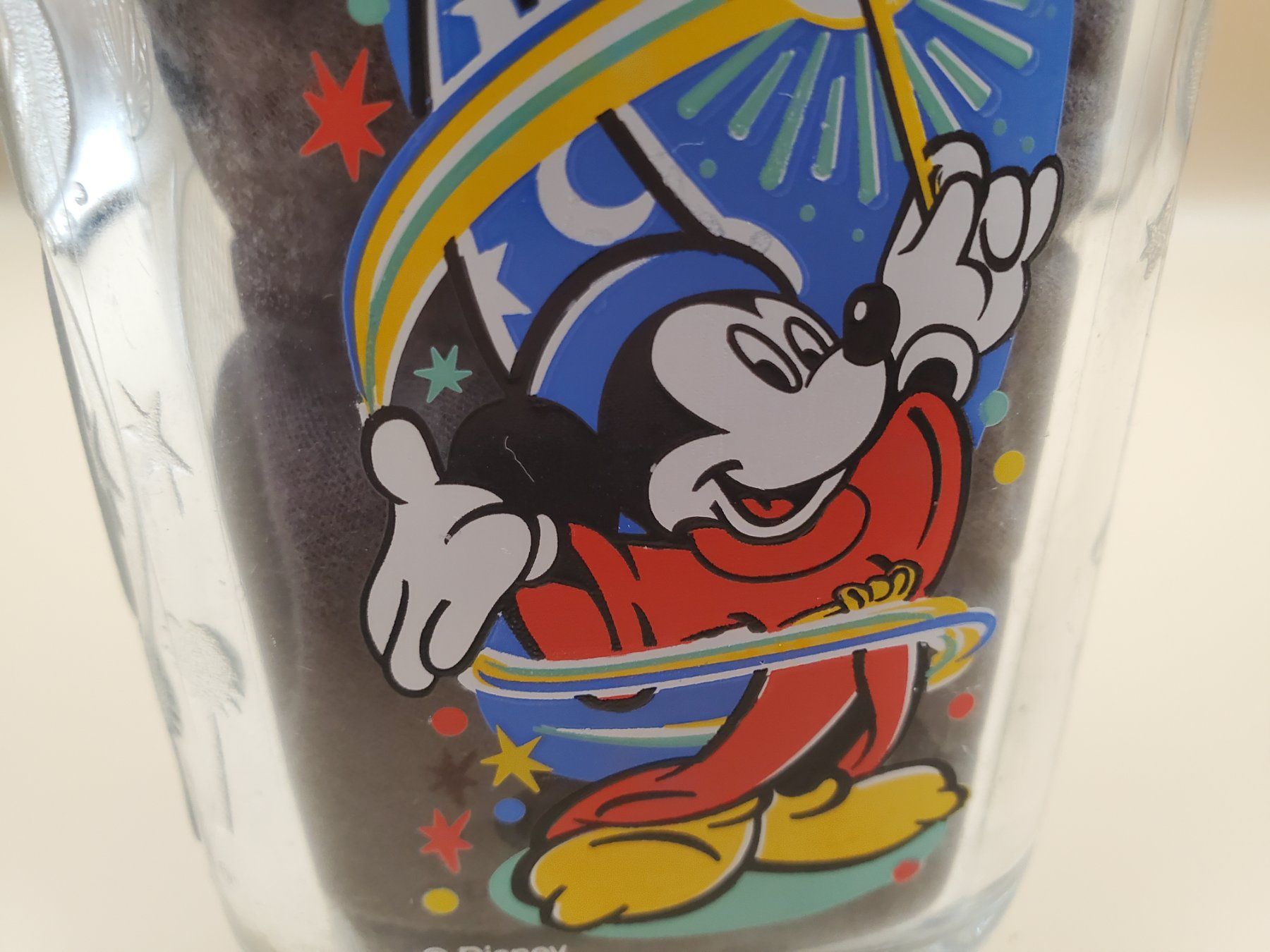 Disney Gläser: Verre Disney McDonald 2000 Mickey Sorcier Parc Epcot Floride – Gebraucht aus Rennaz von La_malle_du_dauphin 1