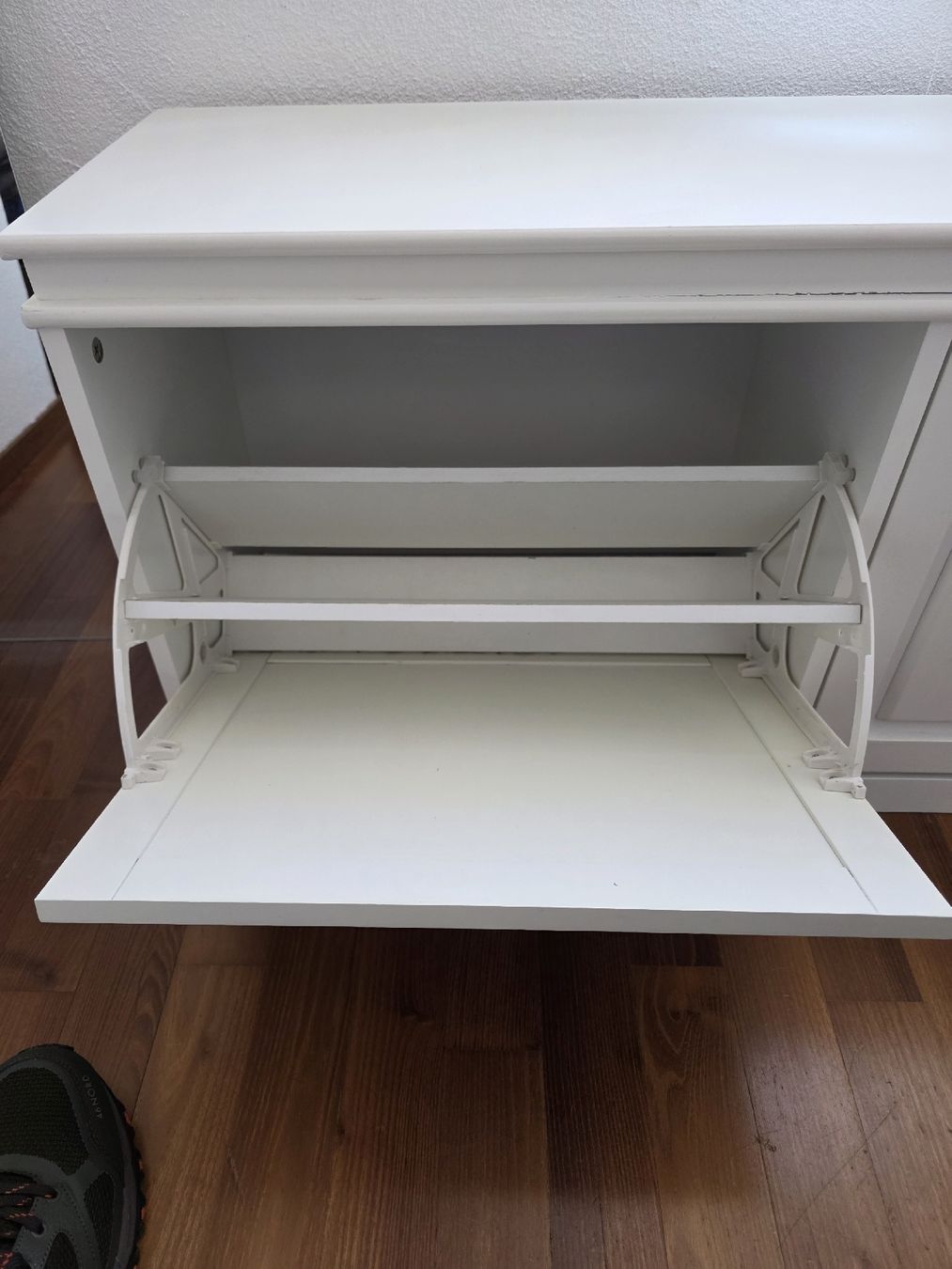 Armadi: JERUP Schuhschrank/Bank 2 Fäche – Usato da Bassersdorf venduto da TheBrake 3