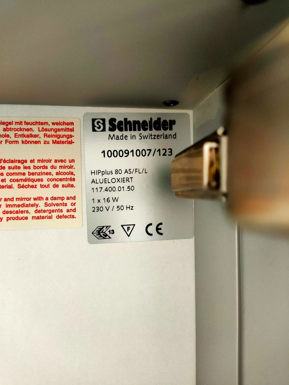 Schneider Armadietti a specchio: Spiegelschrank Badezimmer mit Beleuchtung – Usato da Aarwangen venduto da Muellerli76 1