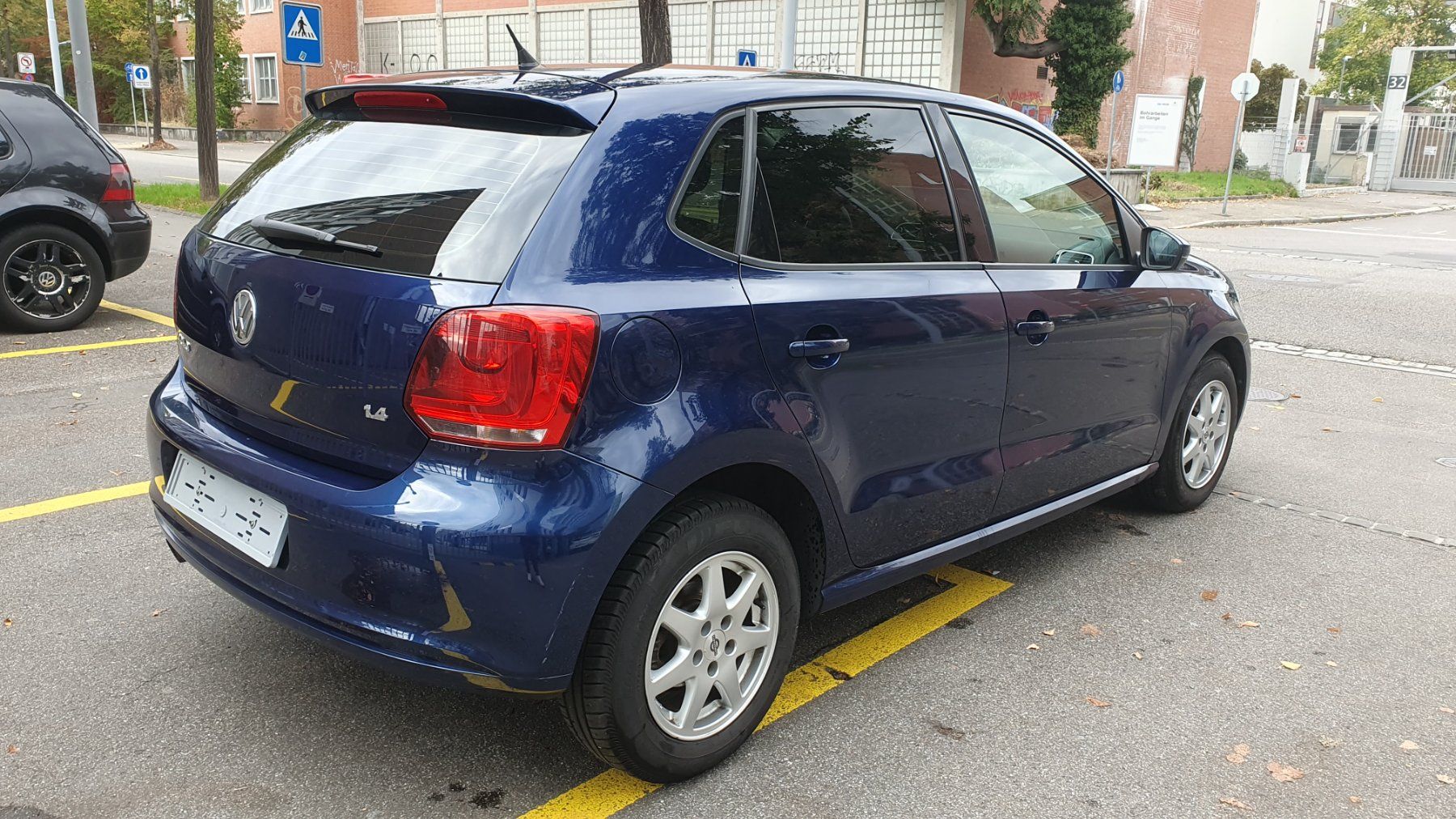 VW Automobili: VW POLO 1.4 Trendline – Usato da Basel venduto da ser_q9qm 2