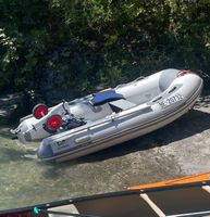 Zodiac Schlauchboot mit Elektromotor
