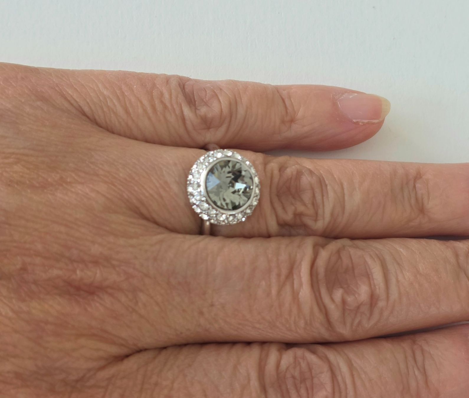 Anelli: Eleganter Ring mit Swarovski Steinen - Neu – Nuovo e nell'imballaggio originale da Uetikon am See venduto da Springdream 6
