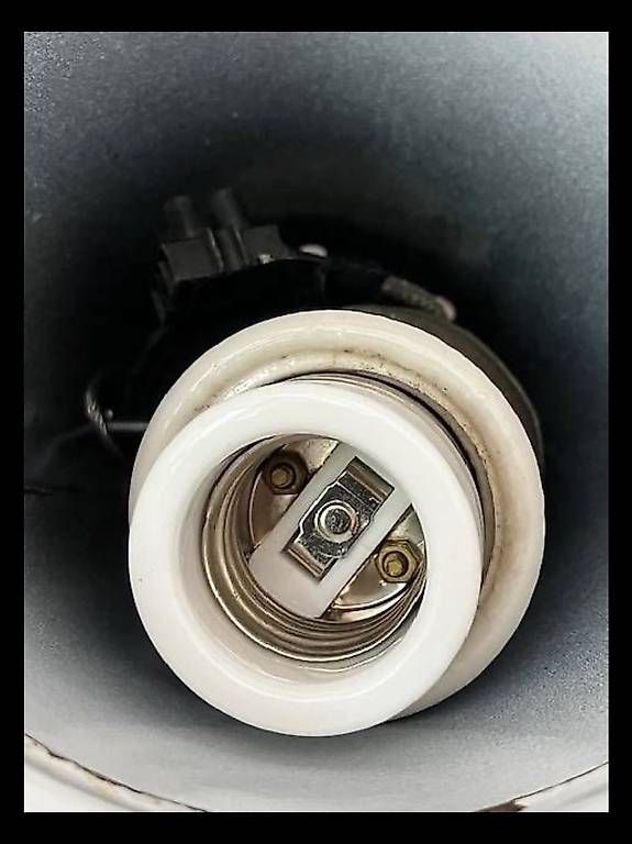 Lampade: Très belle lampe, véritable suspension industrielle. – Usato da moudon venduto da c_pavlos 3