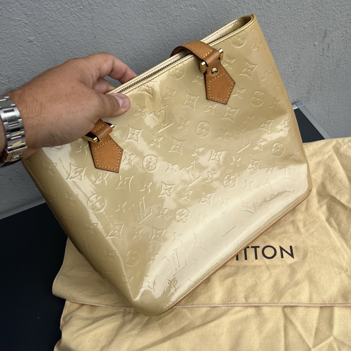 Louis Vuitton Borse da donna: Louis Vuitton Tasche zu verkaufen  – Usato da Wil SG venduto da Cristiano02062017 2