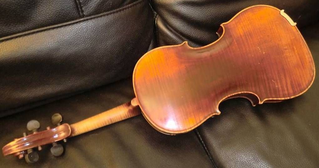 Strumenti musicali: Konzertgeige mit Koffer – Usato da Dietlikon venduto da Webru 1