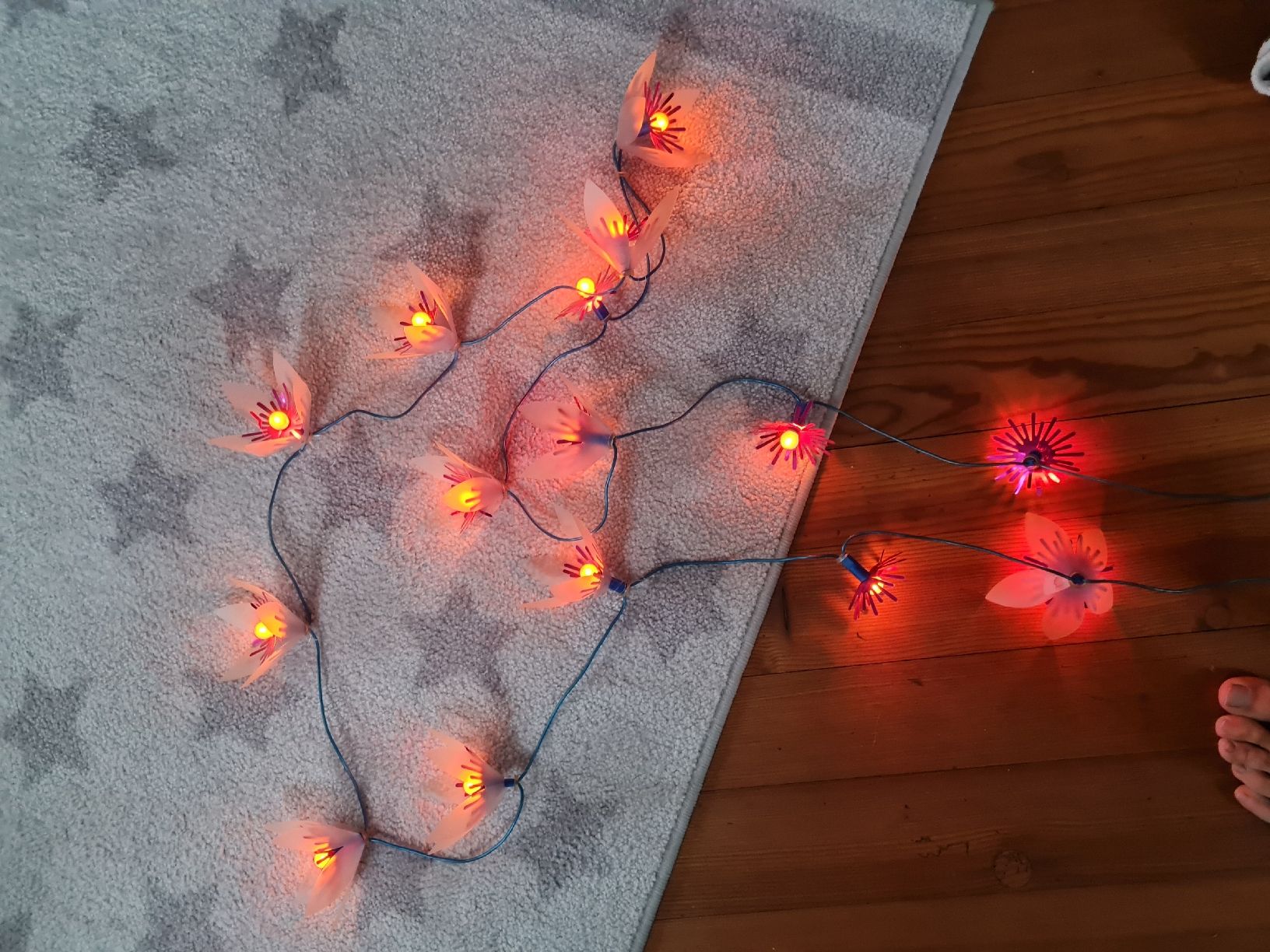 Ghirlande e barre luminose: Blumenlichterkette – Usato da Würenlos venduto da Dodo7