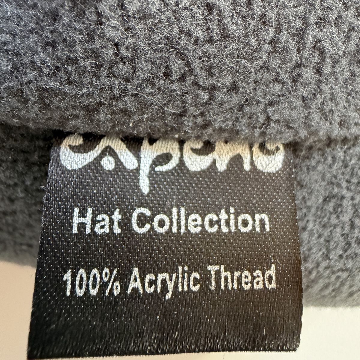 Chapeaux, bonnets & casquettes: Capcho Rainbow Mütze mit Bommel - Neu – Neuf avec emballage d'origine à Teufen AR par Maleaa 5
