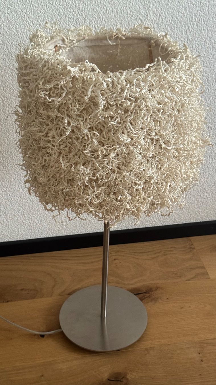 Lampade: Design-Tischleuchte mit LED – Usato da Lohn-Ammannsegg venduto da nw74