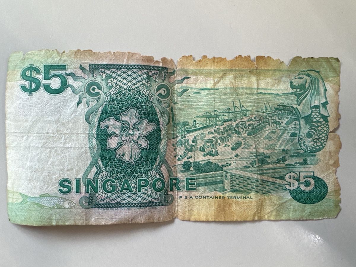 Banconote:  Singapore $5 Note – Usato da Zürich venduto da Smarties13 1