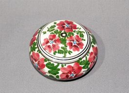 Schöne Deckeldose mit Blumenmotiv