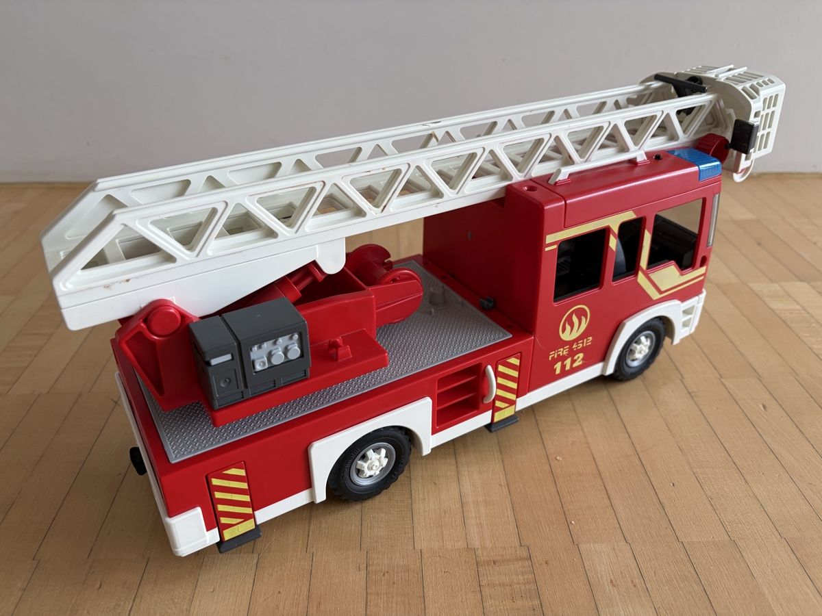 Playmobil Spielzeuge: Playmobil Feuerwehrauto  – Gebraucht aus Niederrohrdorf von horst6789 3