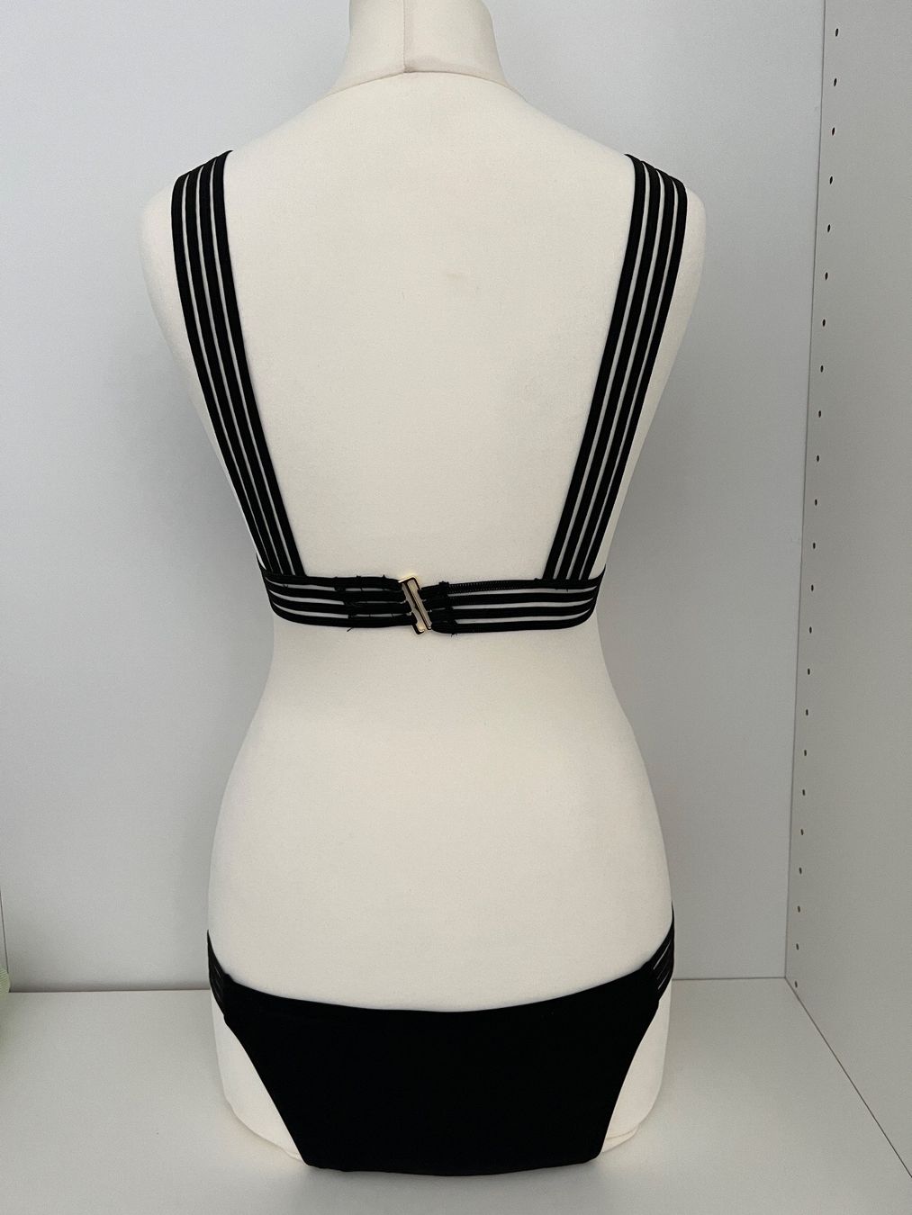 Costumi da bagno & Bikini: Formula Joven - Bikini - XS 34 164 - schwarz – Usato da Büetigen venduto da Jabo 1