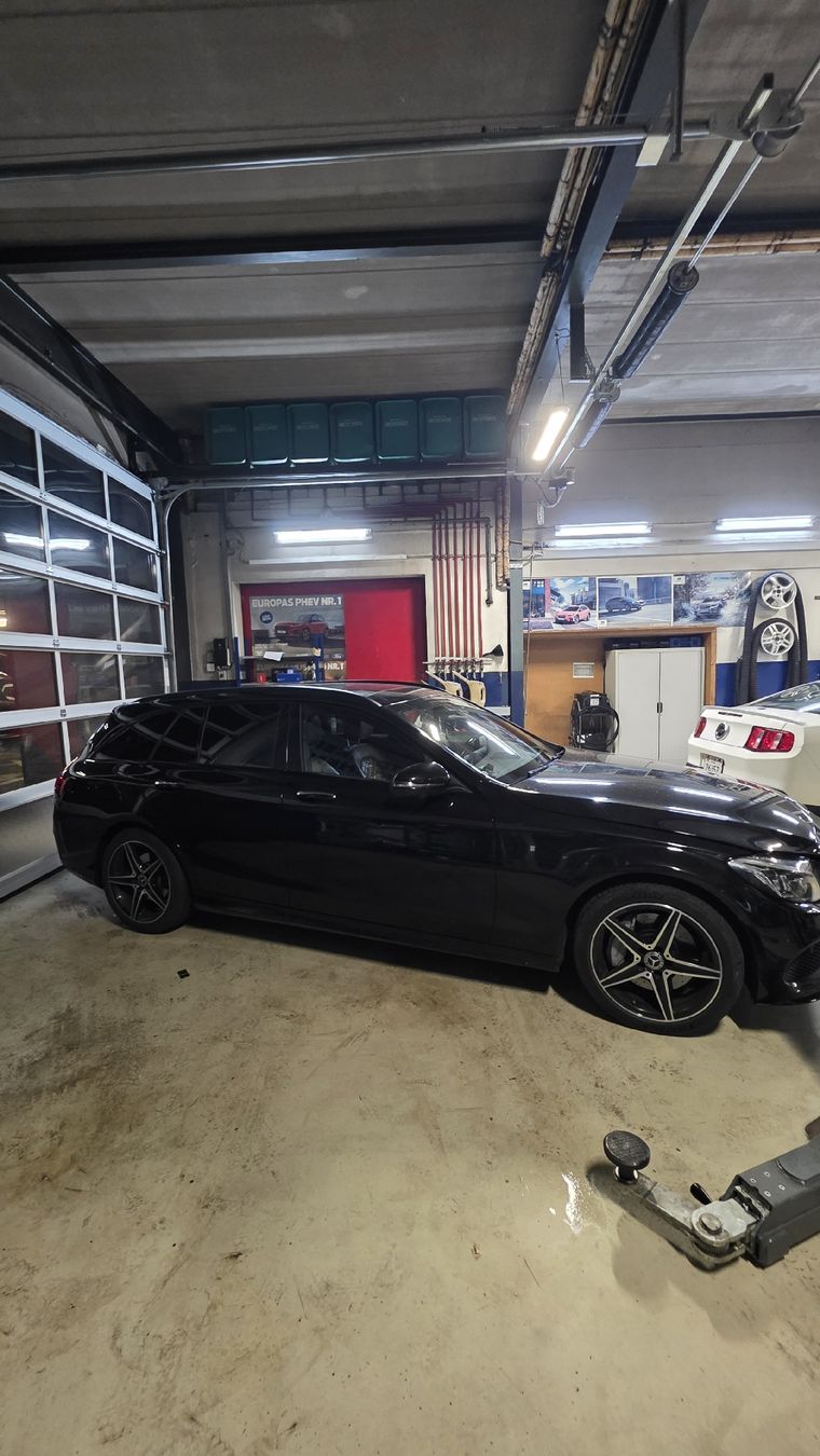 Mercedes-Benz Autos: Mercedes C400 – Gebraucht aus höchstetten von sve_r9fv 1