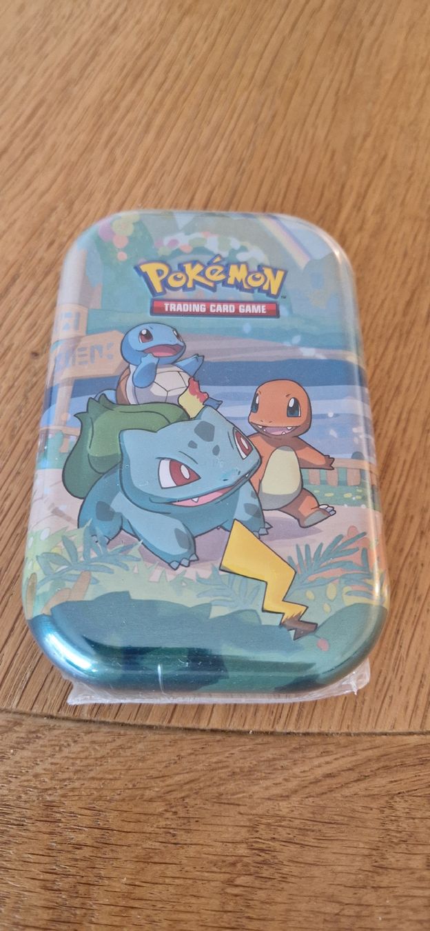Pokémon Carte collezionabili: Célébrations Mini Tins: Kanto Starters – Nuovo e nell'imballaggio originale da Châtelaine venduto da fab_ydz9