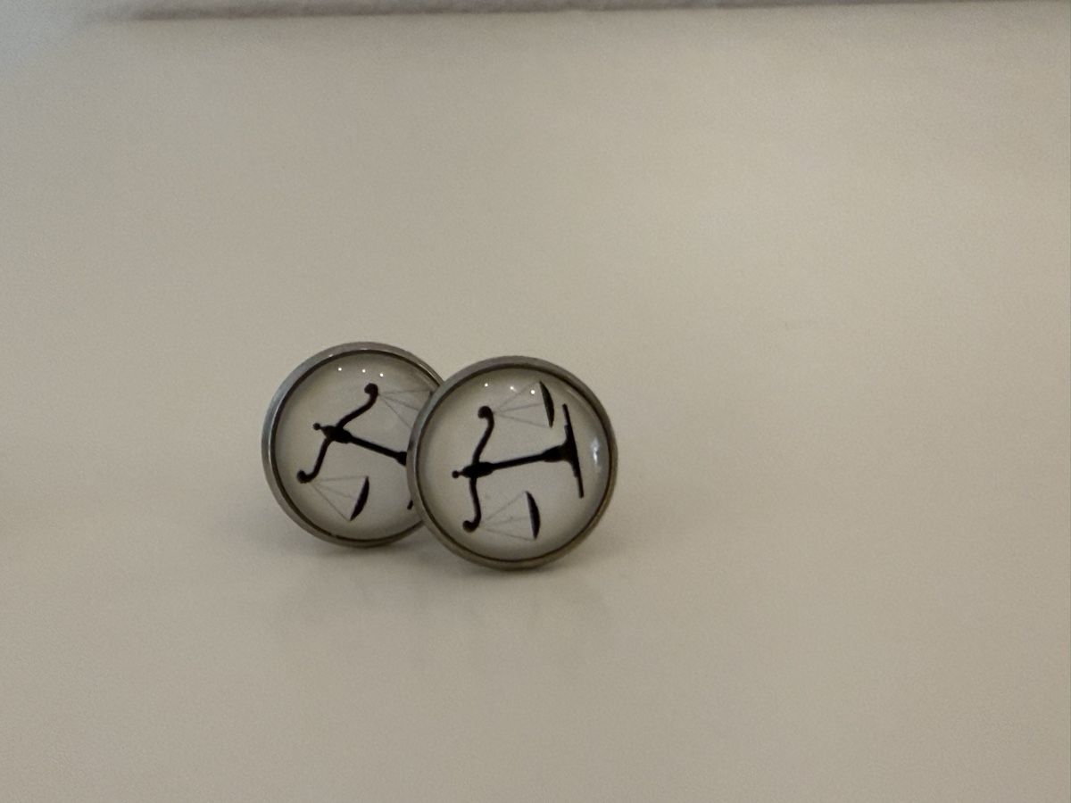 Hugo Boss Hemden: Manschettenknöpfe Hugo Boss – Gebraucht aus Luzern von cla_qns5 1