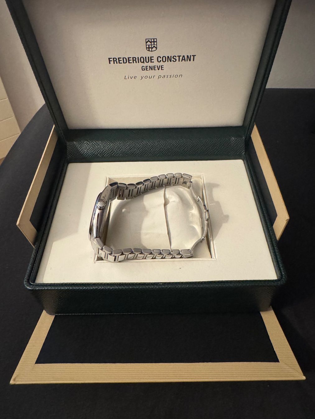 Frederique Constant Montres: Frederique Constant Highlife Heart Beat – D'occasion à Glattbrugg par inf_bg7j 2