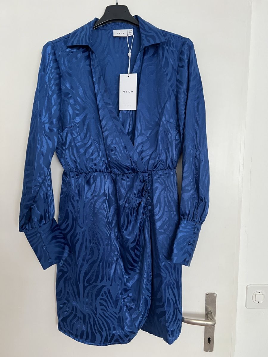 Vila Kleider: Kleid Vila – Neu (gemäss Beschreibung) aus Baar von rom_j56y 1