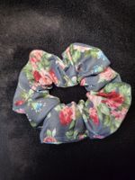 Scrunchie / Blumenmuster / Handgenäht 