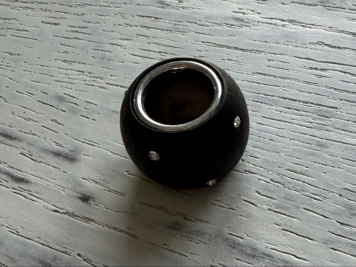 Bagues: Modeschmuck-Ring mit 8 Steinchen – D'occasion à Schönenbuch par Wenscles 1