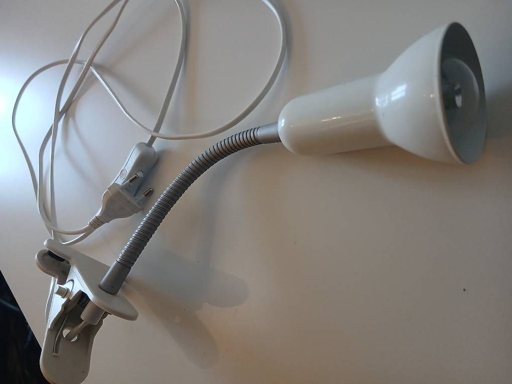 Lampade: Neuwertige Tischlampe mit Klemme – Usato da Zürich venduto da Metatron2022. 1