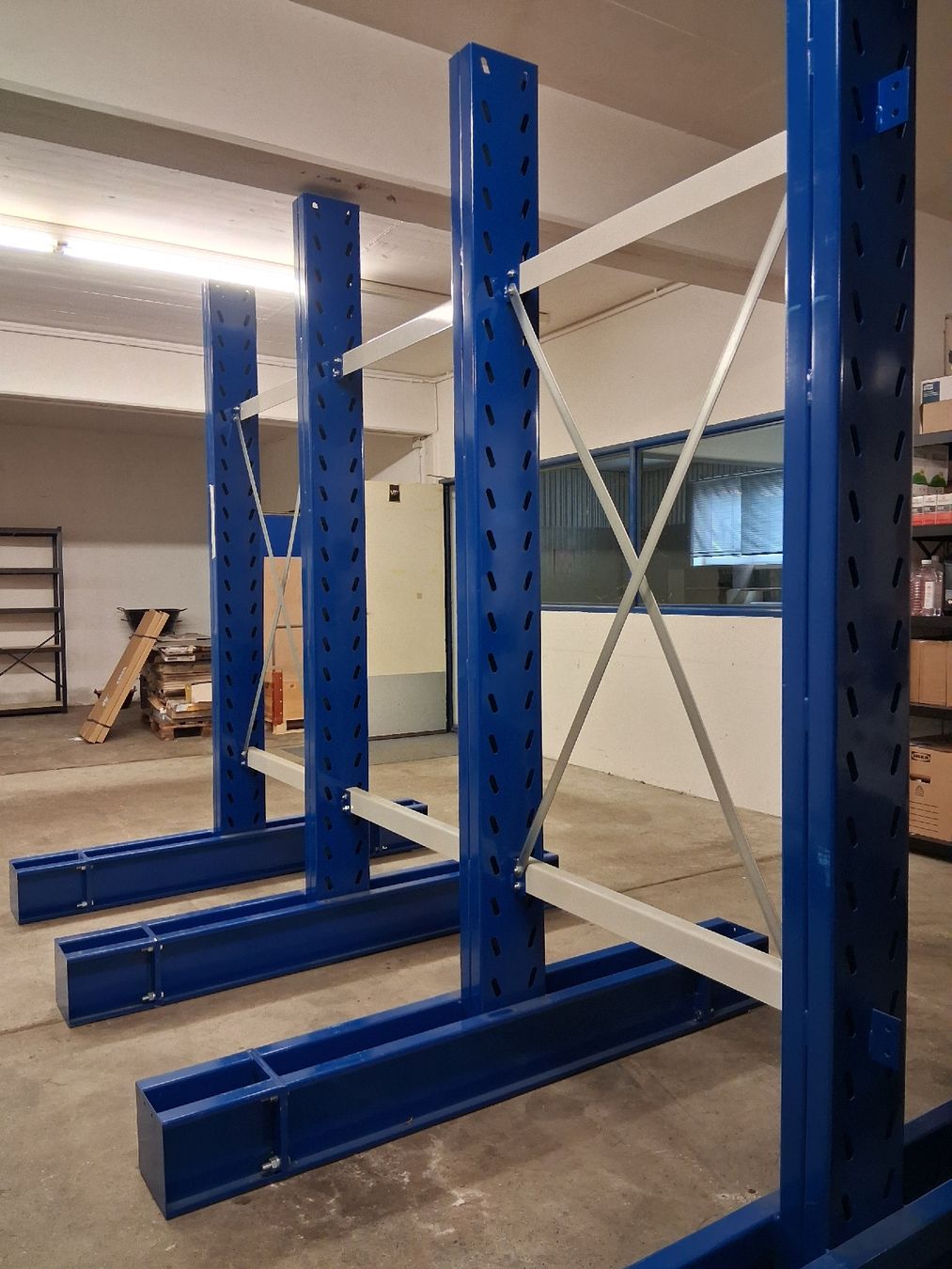 Scaffali: Kragarmregal - doppelseitig Eurokraft – Usato da Trimbach venduto da Tripoli_Trimbach
