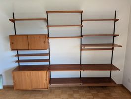 Dänisches Teakregal Wandmontge - Schiebetüren - Ref. 07/18
