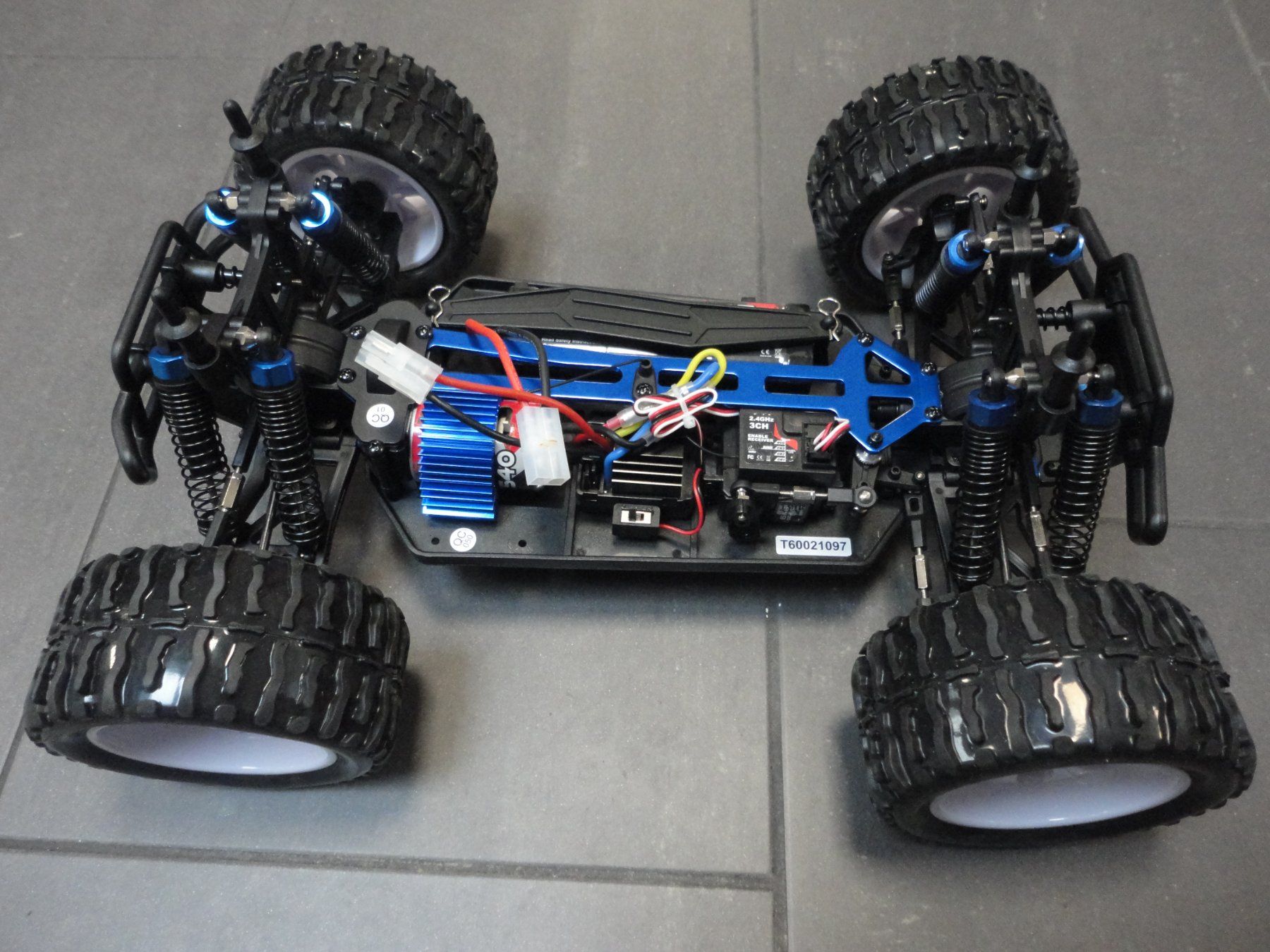 Modellismo RC: Buggy Monstertruck 1:10 komplett-Set – Nuovo e nell'imballaggio originale da Horgen venduto da RcModell 7