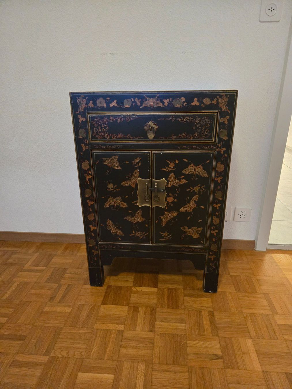 Schränke: Asiatischer Schrank mit Schublade – Gebraucht aus Zuerich von yoonil