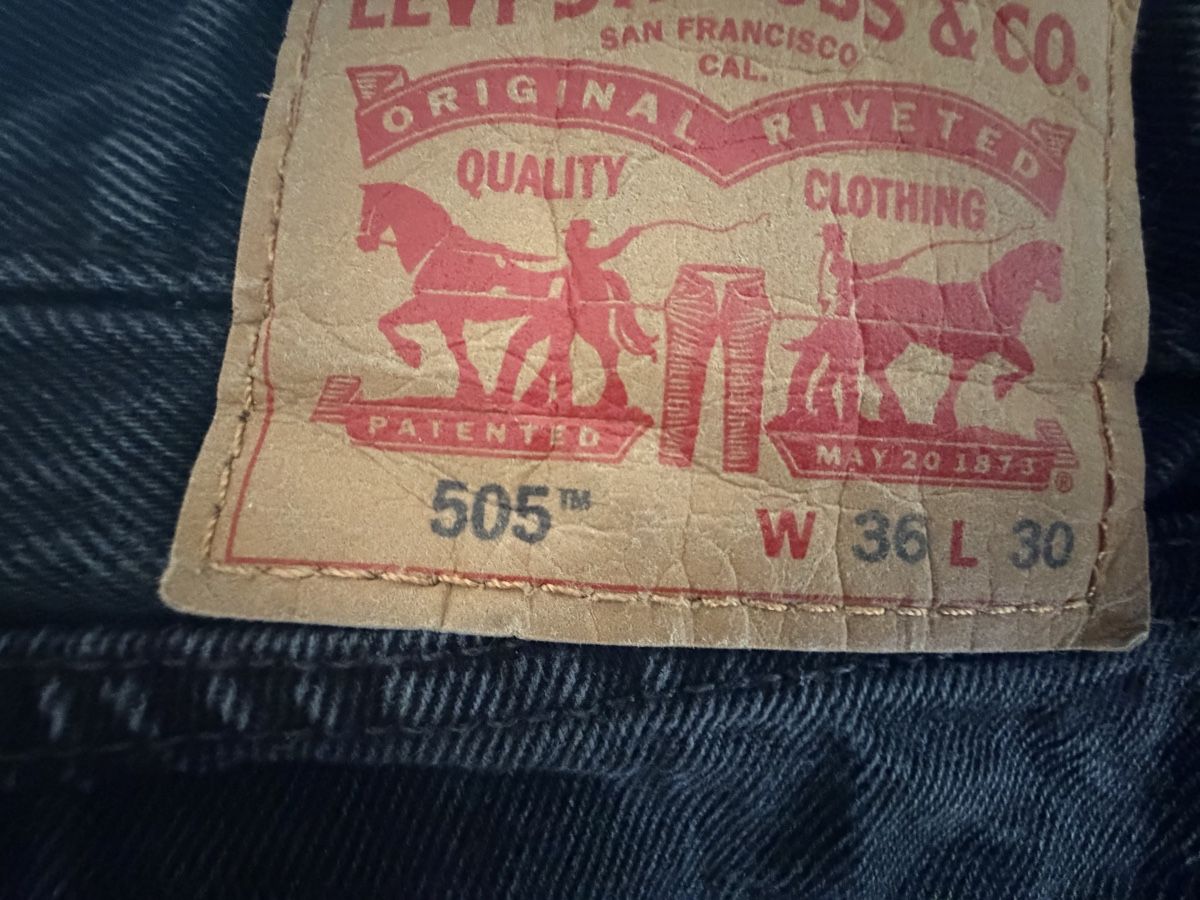Levi's Jeans: Levis jeans gr 36 mit pulli gr xl – Usato da Winterthur venduto da EasyRS 5