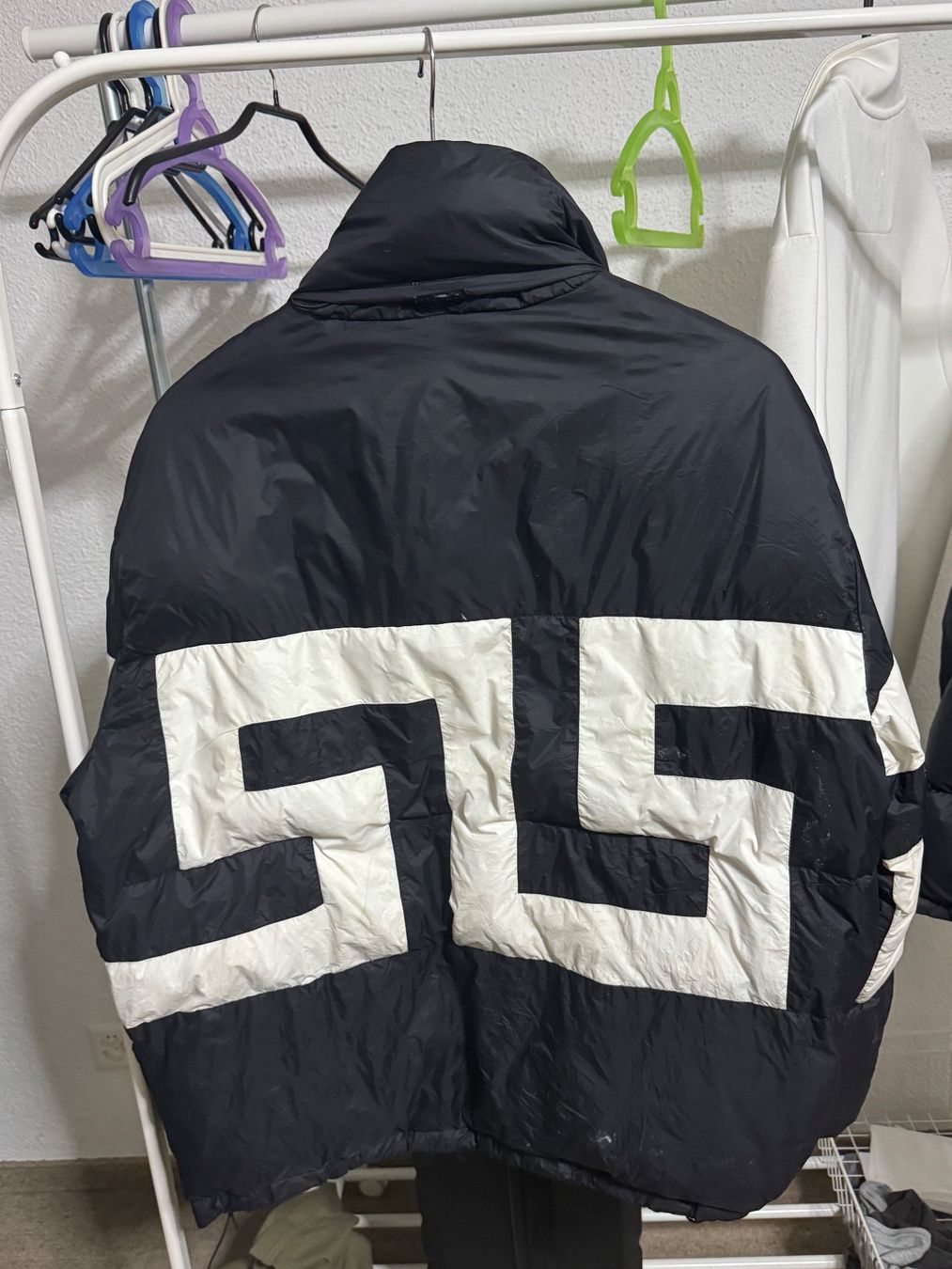 Versace Giacche: Veste matelassée Versace noir – Usato da Biel/Bienne venduto da sou_t9dm 1