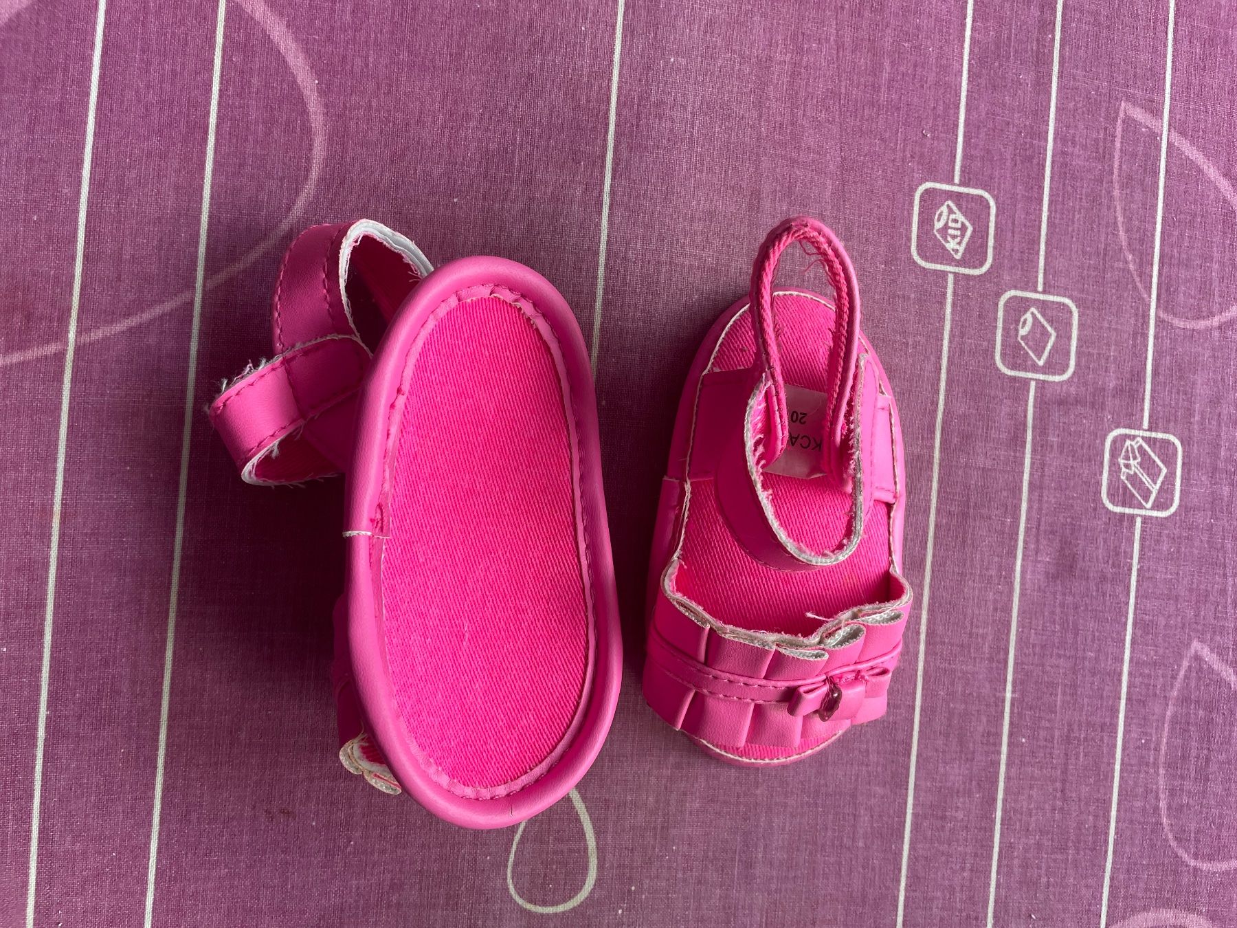 Chaussures garçon: Chaussures bébé lot1 – D'occasion à Les Geneveys-sur-Coffrane par pipocas2009 9