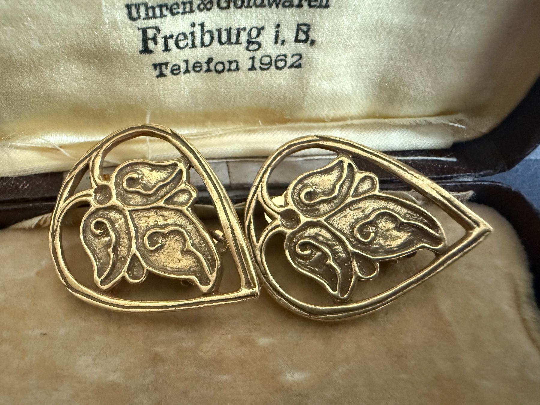 Ohrringe & -stecker: Vintage MMA Ohrclips 1993 – Gebraucht aus Spiegel b. Bern von Rogger72