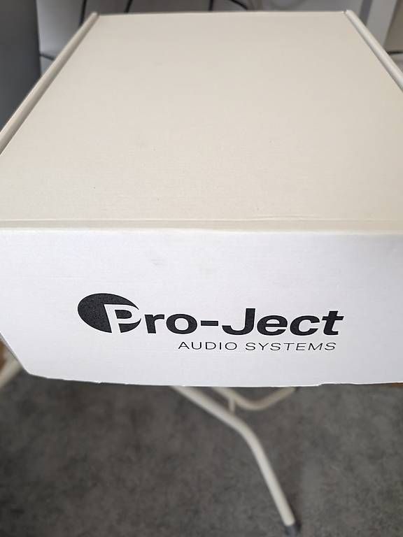 Ricevitori: Pro-Ject Power Box RS2 Sources  – Usato da Rickenbach b. Wil venduto da StGrand 4