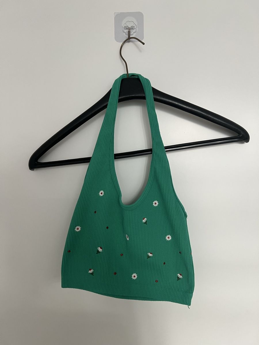 Zara Top: Halterneck Crop Top grün mit Blumenmuster – Usato da Dietikon venduto da Mischi2167