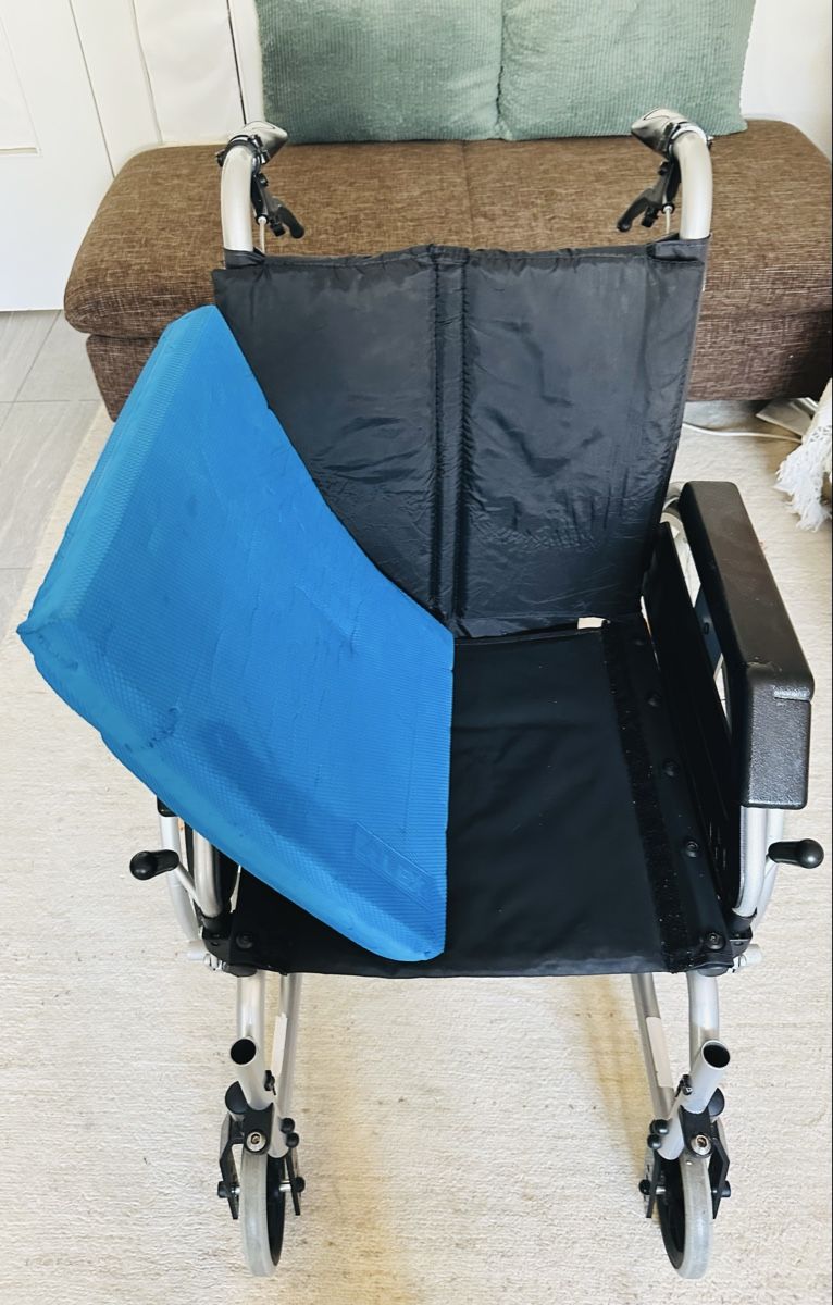 Chaises roulantes: Rollstuhl – D'occasion à Basel par rea_y662 5