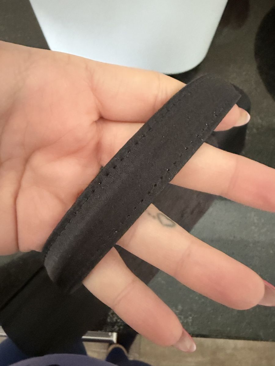 Sacs femmes: MENBUR elegante schwarze Abendtasche  – D'occasion à Hägglingen par Raff_Ella 5