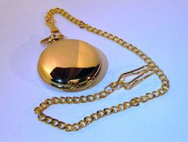 NEUE Taschenuhr goldig mit weissem Zifferblatt inkl. Kette