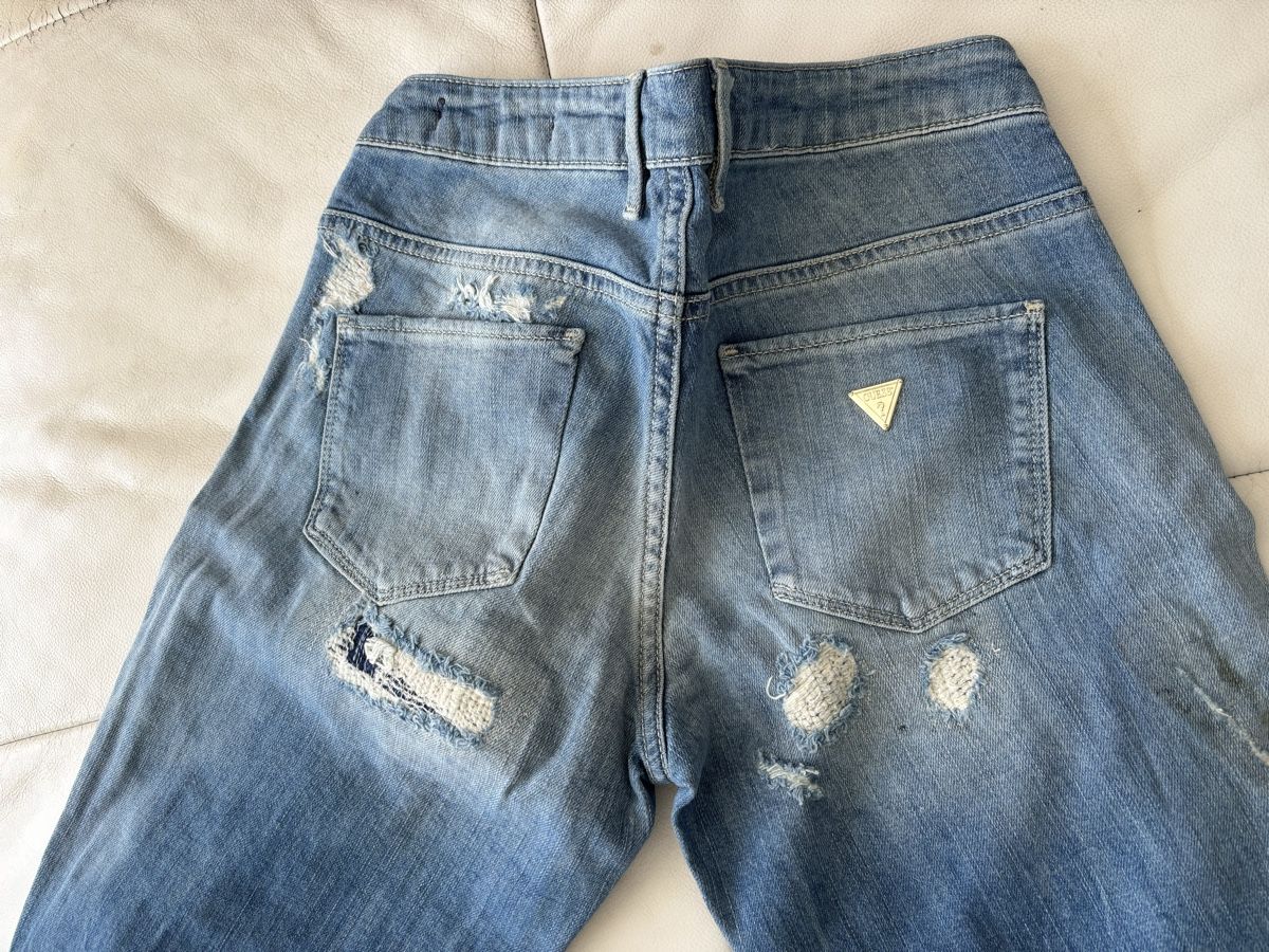 Guess Jeans: Guess Jeans blau – Usato da Sulzbach venduto da dfrey25 4