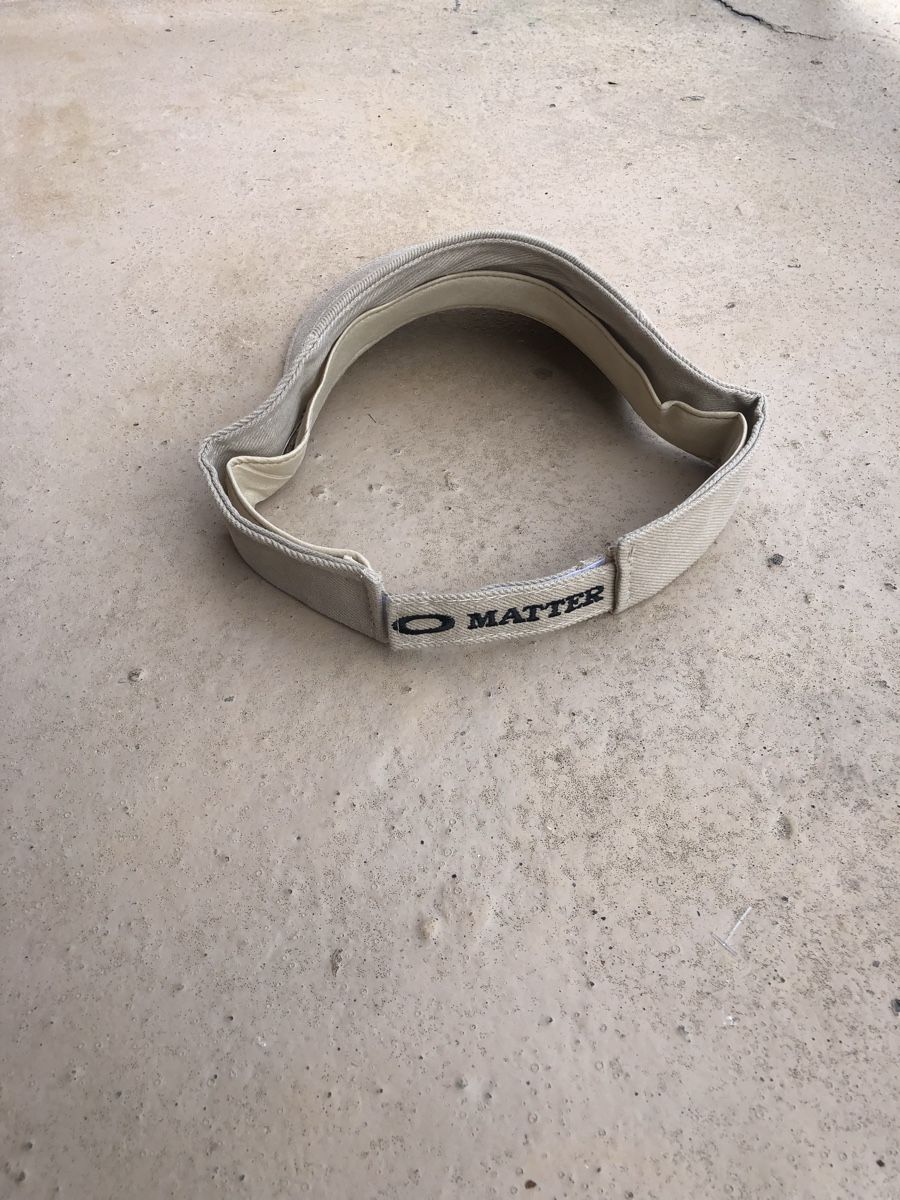 Oakley Hüte, Mützen & Caps: vintage Oakley visor cap – Gebraucht aus Fribourg von ann_l9b7 2