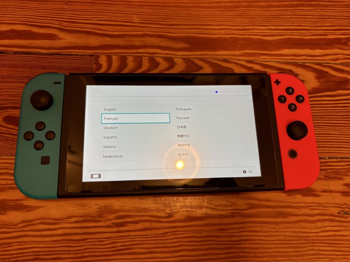 Nintendo Console: Nintendo Switch 1 with accessories  – Usato da Chavannes-Renens venduto da yaw_kp88 1
