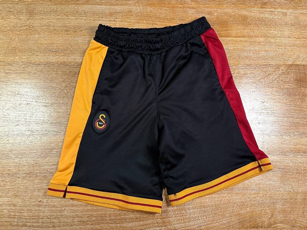 Pantaloni: Galatasaray Hose Grösse 7-8 – Usato da Pfäffikon ZH venduto da eggisun