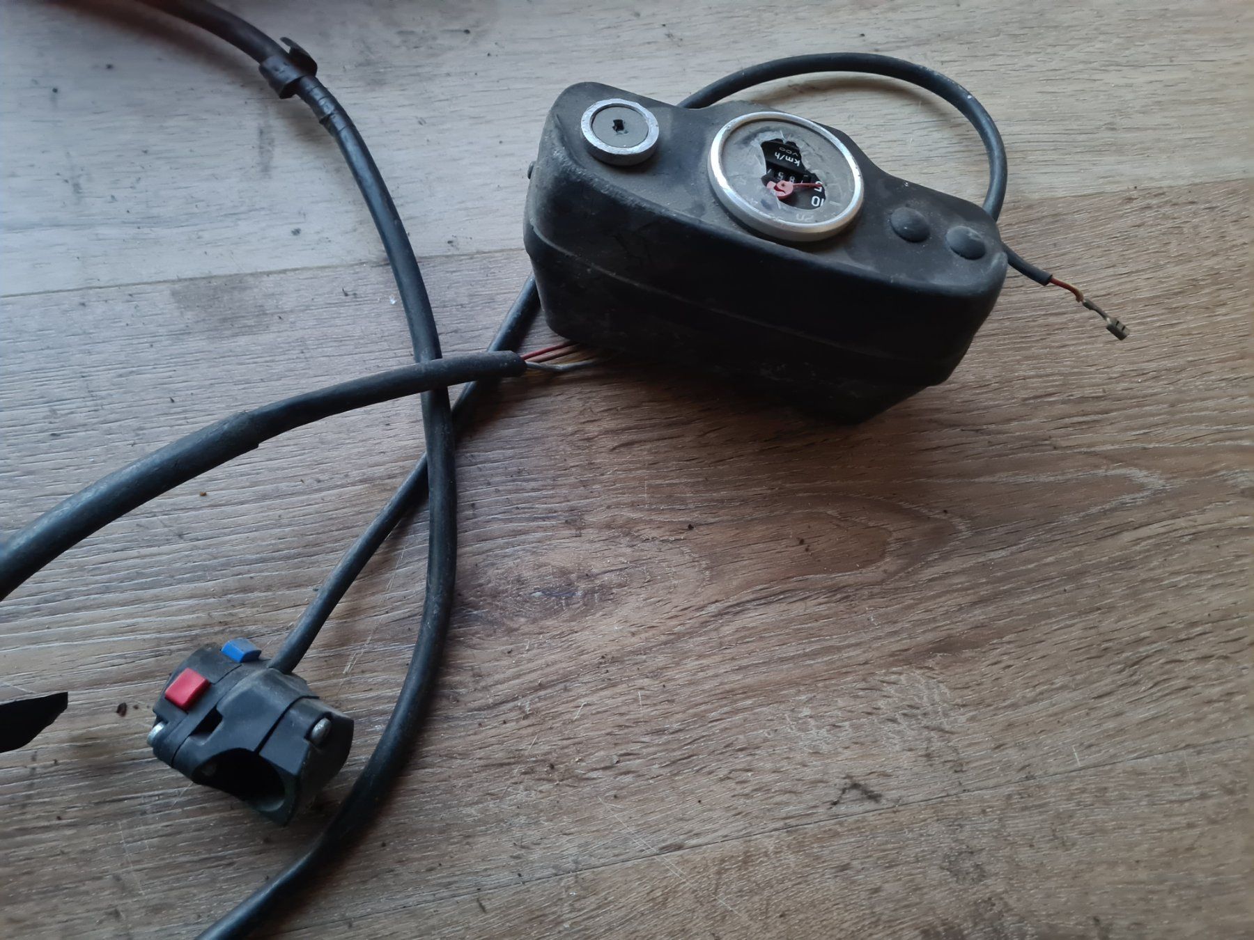 Rixe Ciclomotori: Cockpit "Rixe" Sachs mit Tacho und CEV Schalter – Usato da frümsen venduto da Sailem 2