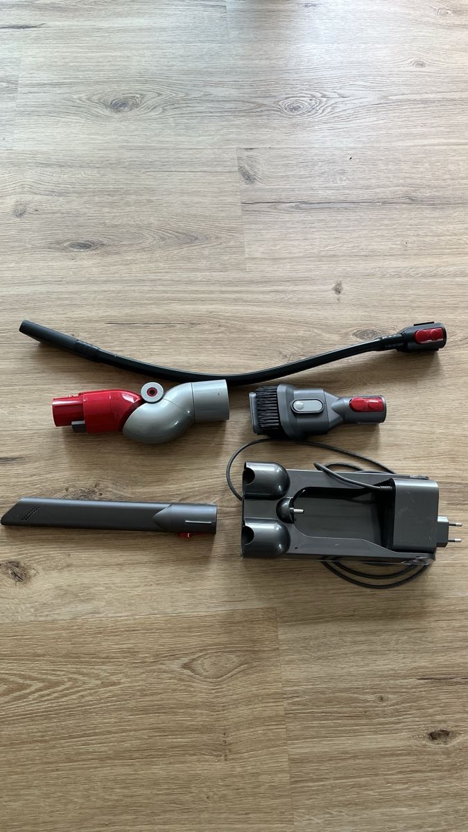 Dyson Aspirapolveri & Accessori: Dyson Cyclone V10 – Usato da Ettingen venduto da Schildkrot 3